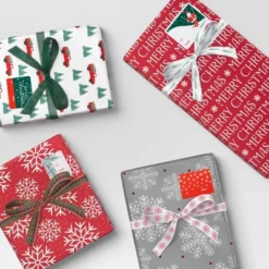 50ct Christmas Endcap Peel And Stick Gift Tags Red/Green/White - Wondershopâ˘