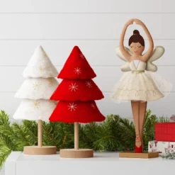 12" Christmas Three Layered Round Felt Tree Decor - Wondershopâ˘