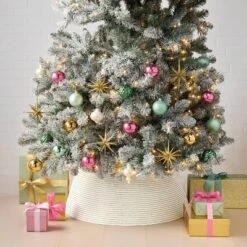 Christmas Rolled Up Tree Collar Cream - Wondershopâ˘